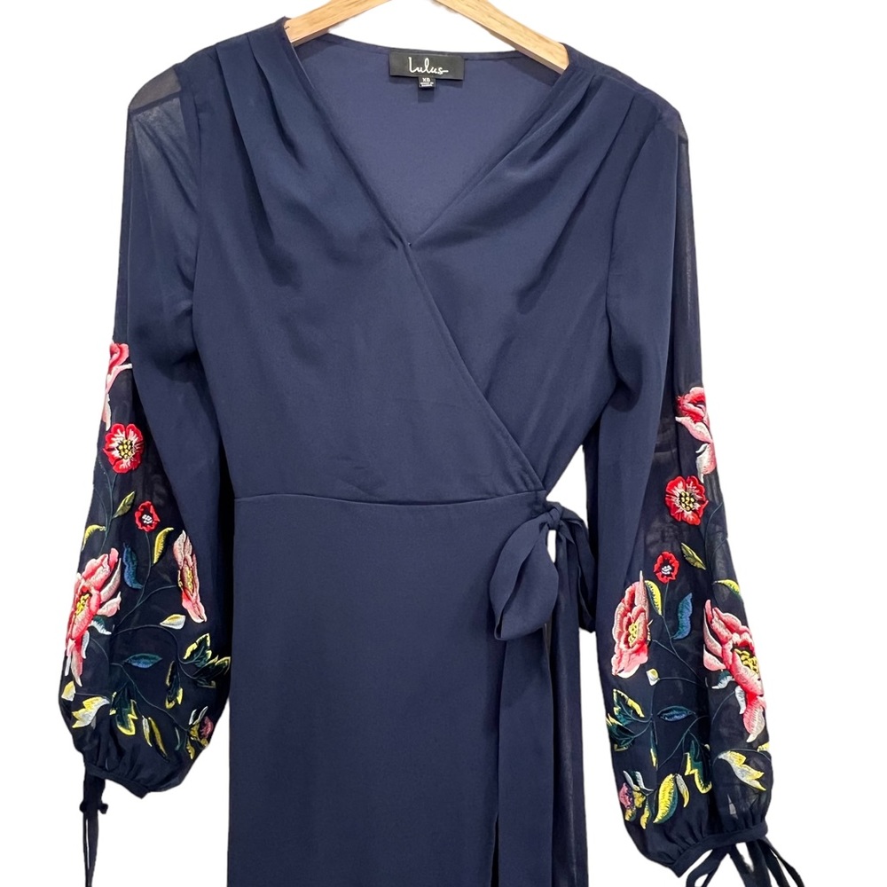Lulu's Floral Embroidered Long Sleeve Wrap Maxi Dress - XS Navy
